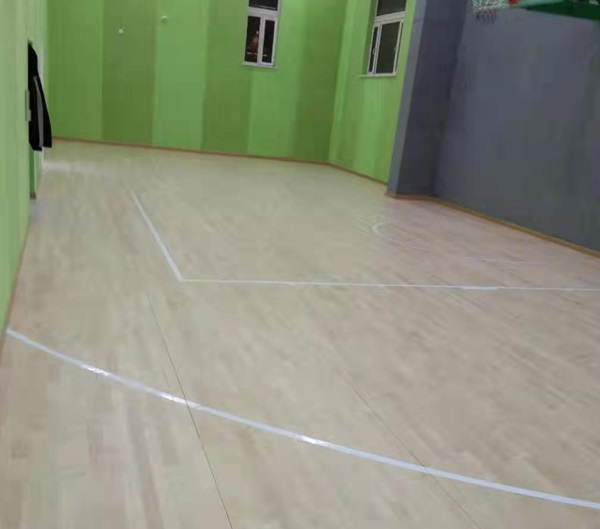 哈尔滨道里区银行大厦26楼篮球馆