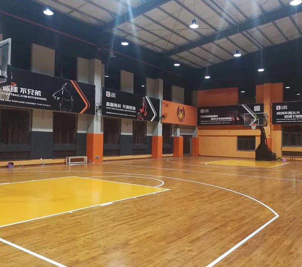 体育木地板哪家好