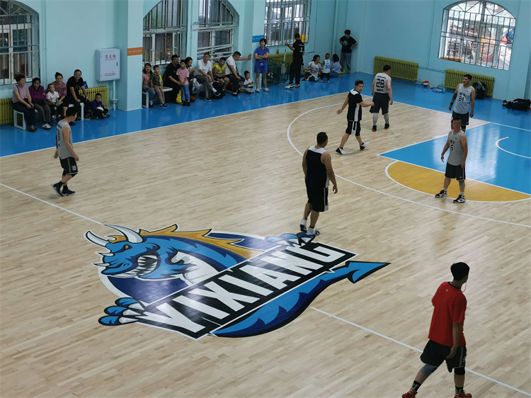体育馆木地板