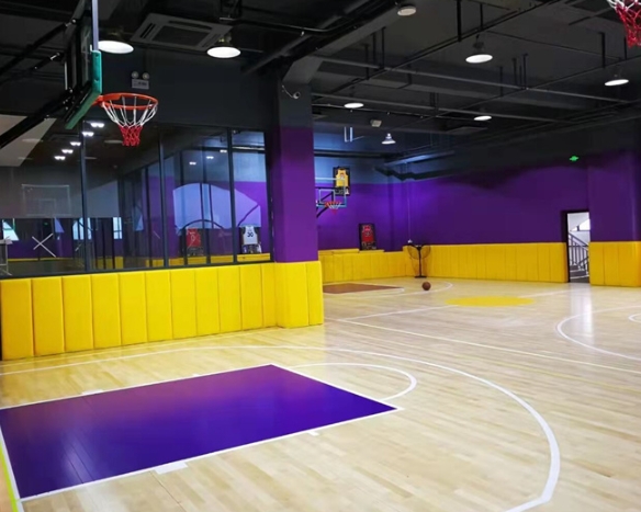 体育木地板的优点和选择标准是什么