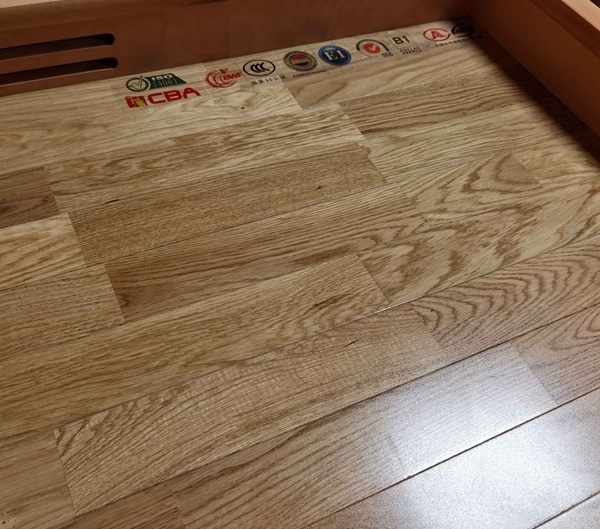 哪种体育木地板更耐用
